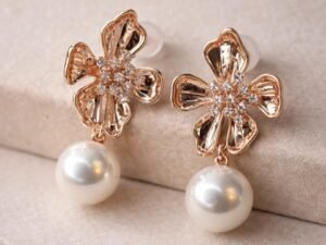 Camellia Earring