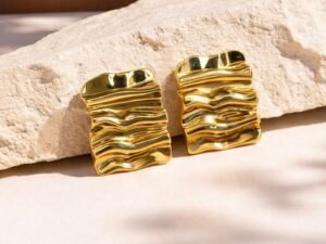Gold Wave Earring