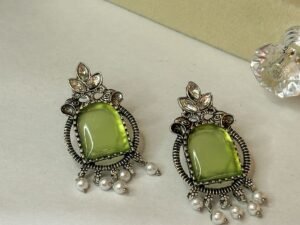 Mehendi Glow Pearl Drop Earrings