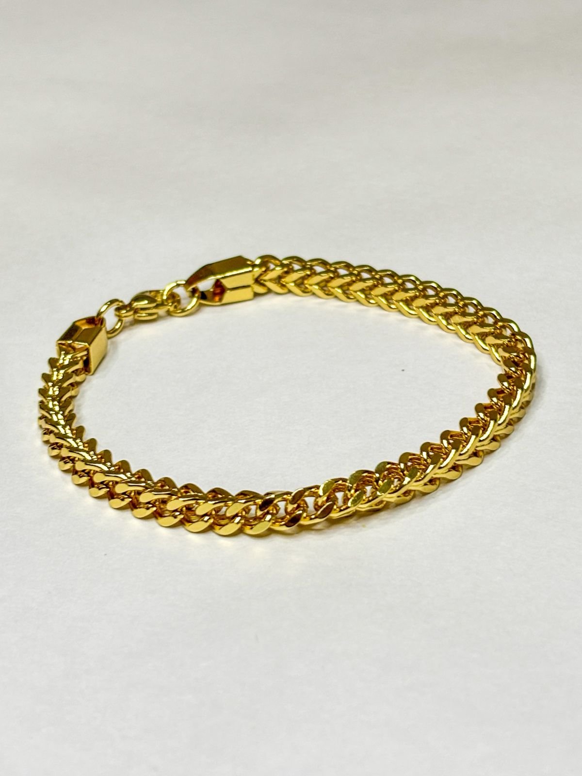 Royal Gold Cuban Link Men’s Bracelet