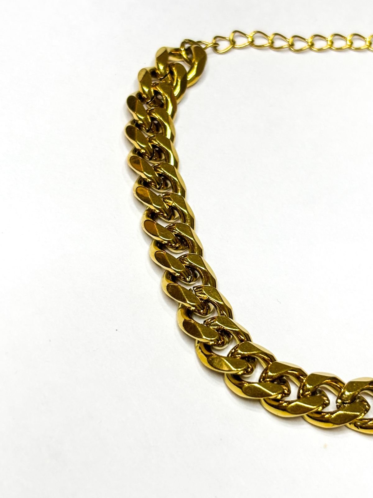 Golden Titan Cuban Link Bracelet - Image 3