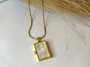 Classic Openable Golden