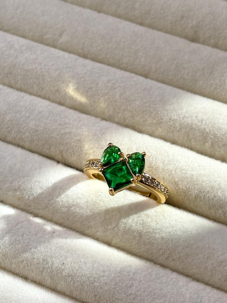 Triora Green Gemstone Crown Ring - Image 3