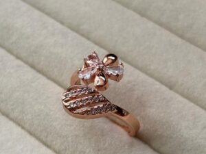 Floria Petal Sparkle Ring