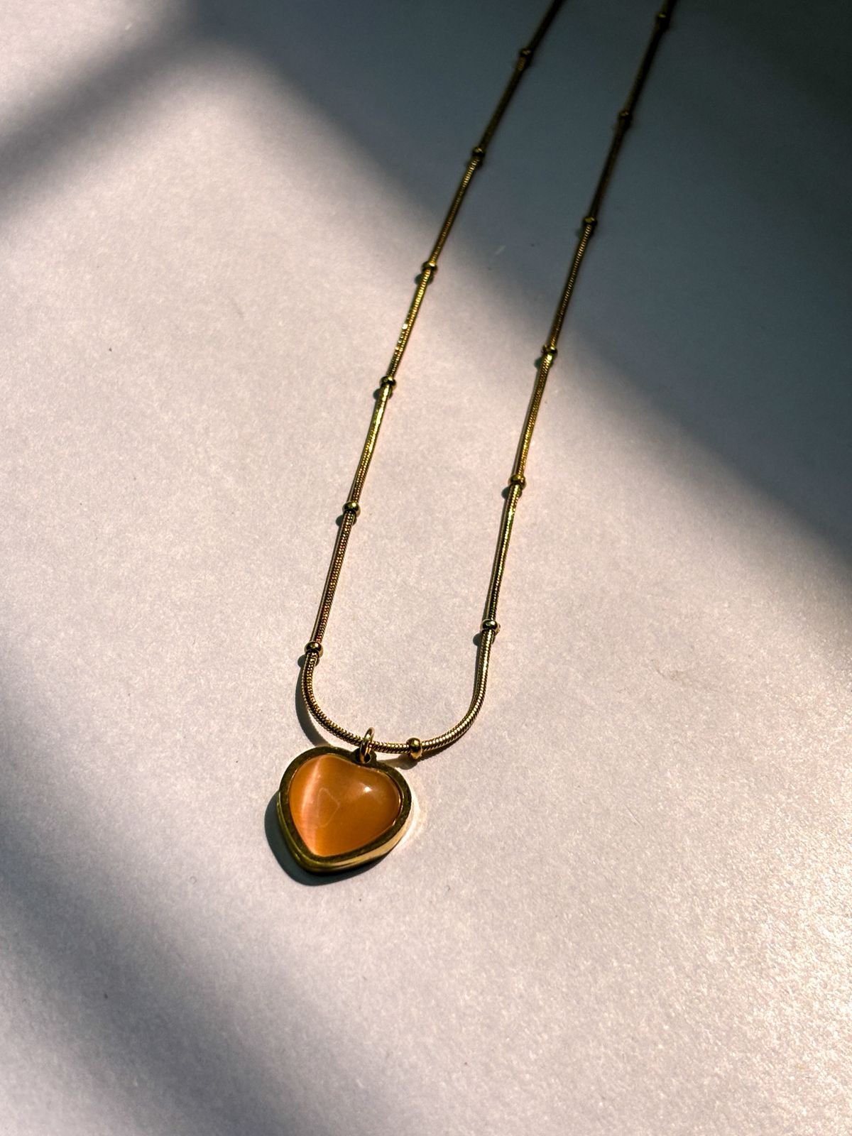 Rosybling Amber Heart Glow Chain - Image 4