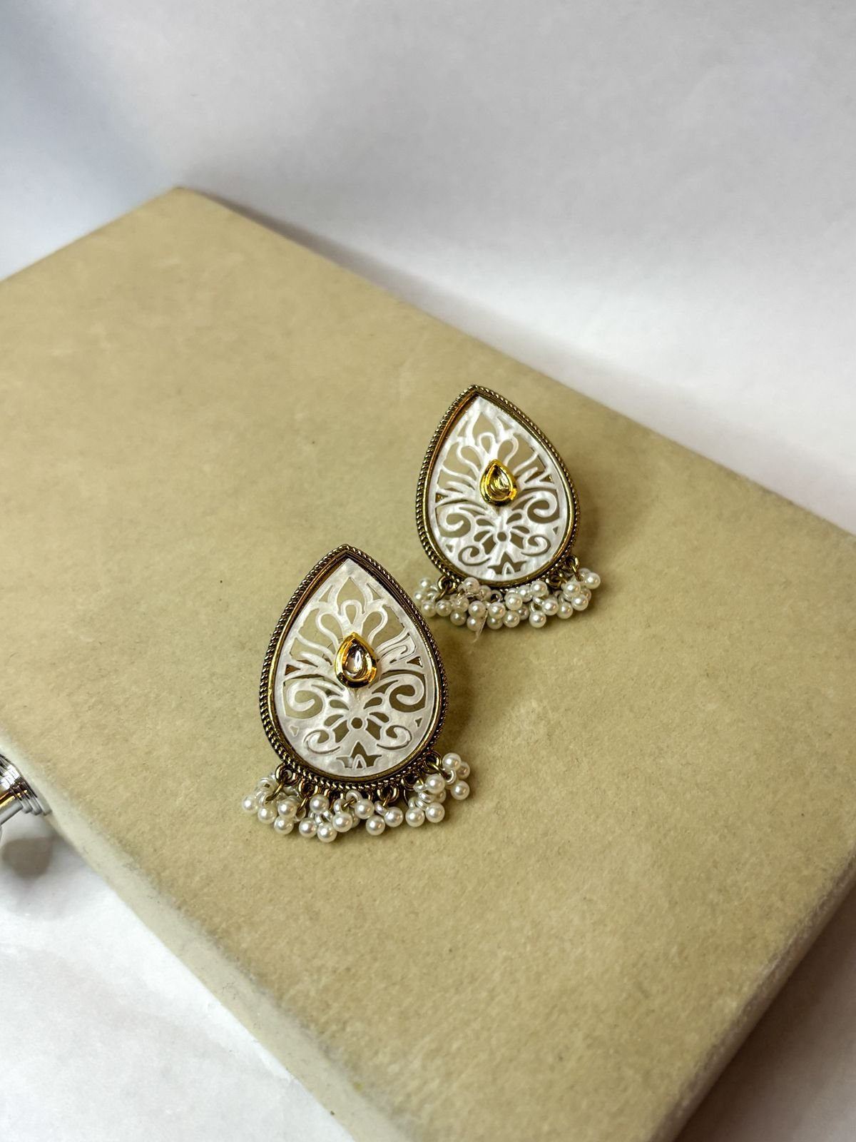 Noor Ivory Pearl Earrings - Image 3